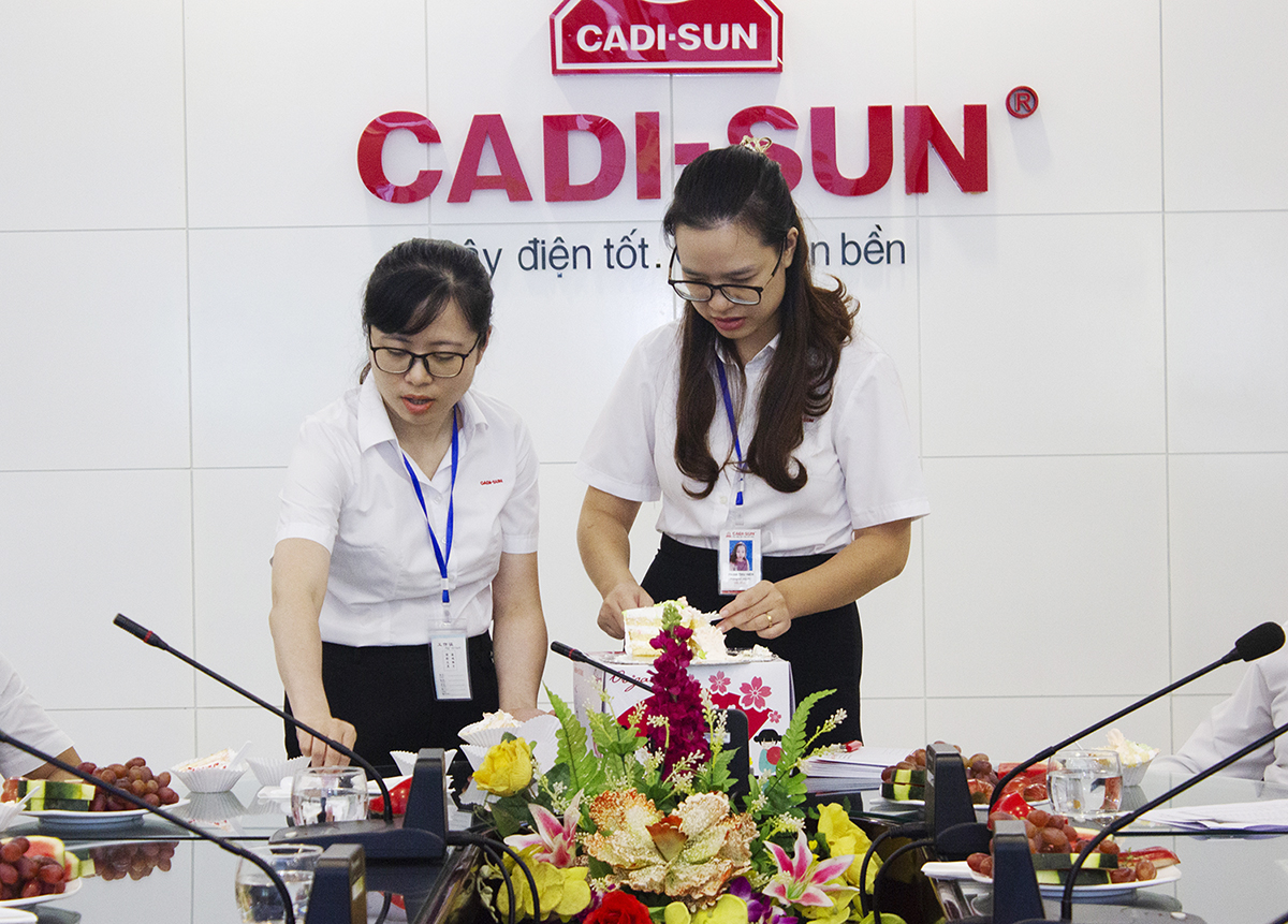 Đón tuổi mới bên những người đồng nghiệp CADI-SUN thân yêu 